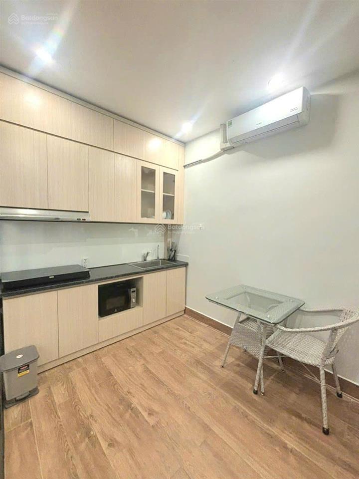Cho thuê căn hộ 1 phòng ngủ tách bếp giá chỉ 6,5tr/tháng. khu dân cư an toàn, bảo vệ nhiều lớp