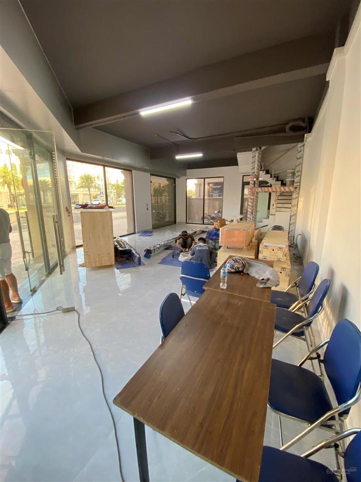 Cho thuê mb tầng 1 & 2 bt góc 2 mặt tiền siêu vip vinhomes vũ yên, sẵn lối đi riêng, căn hộ dịch vụ