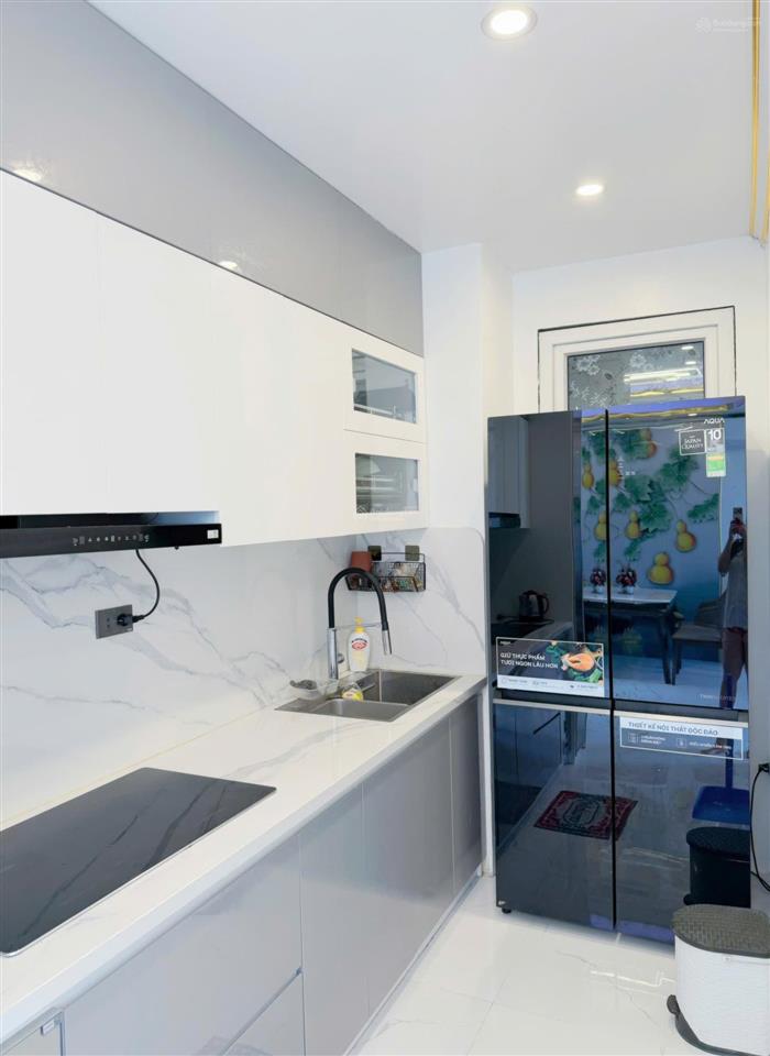 Cần bán căn cc new life 2 phòng ngủ 2 vệ sinh, view biển, giá 2 tỷ 700 nội thất xịn, diện tích 76m2