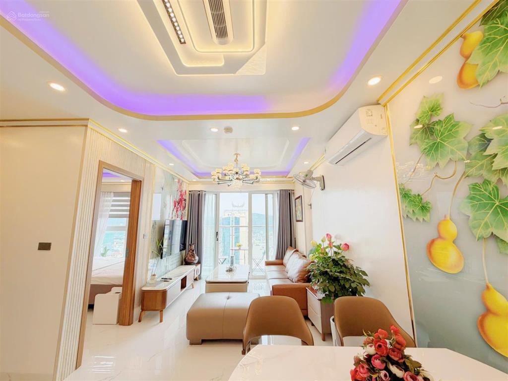 Cần bán căn cc new life 2 phòng ngủ 2 vệ sinh, view biển, giá 2 tỷ 700 nội thất xịn, diện tích 76m2