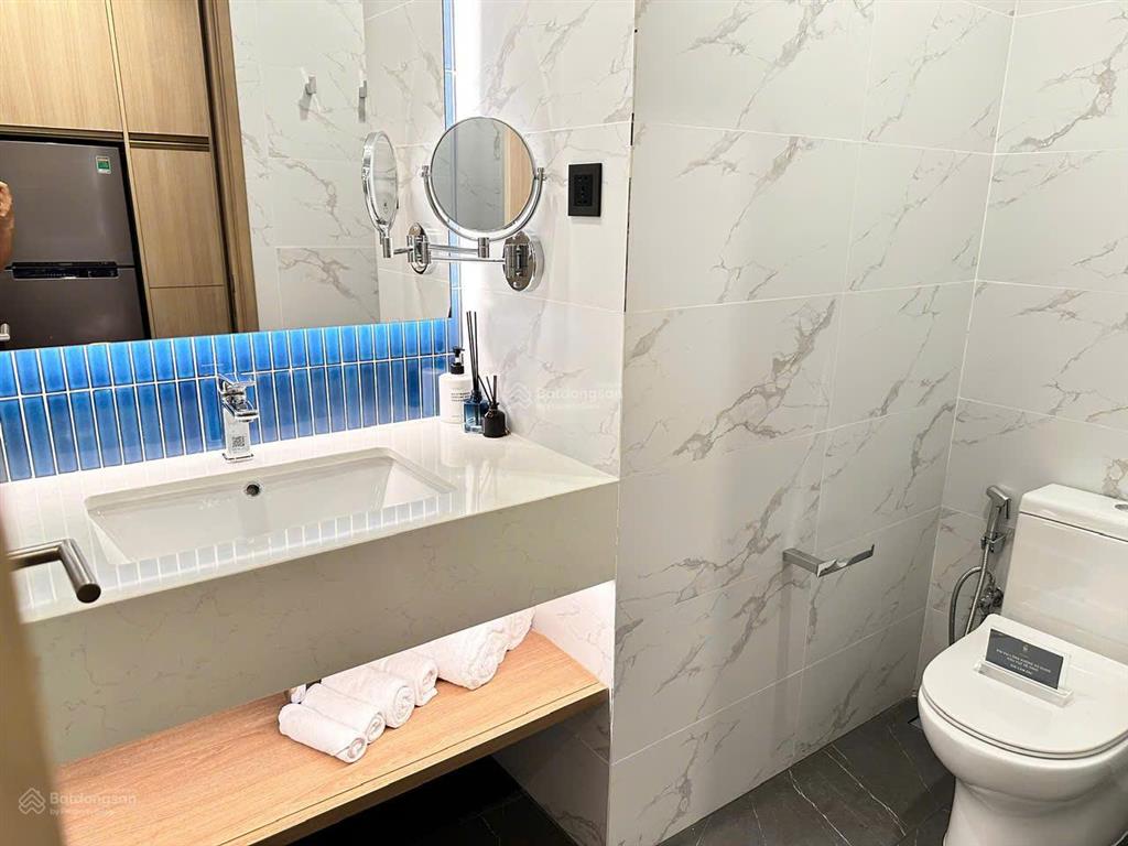 Em xuân bán cần bán căn studio icon40 giá 1tỷ450 căn view biển, nằm vị trí trung tâm bãi cháy hl