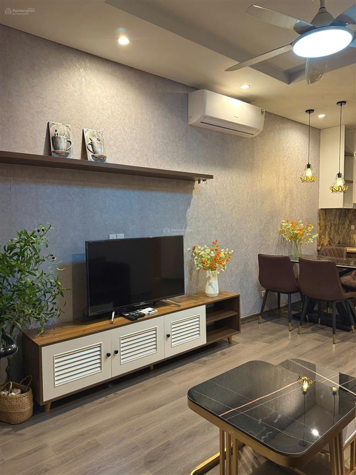 Cần bán căn 2pn 2vs cc bim 30 tầng mặt đường hoàng quốc việt, nội thất trẻ đẹp nhà mới giá 2tỷ700