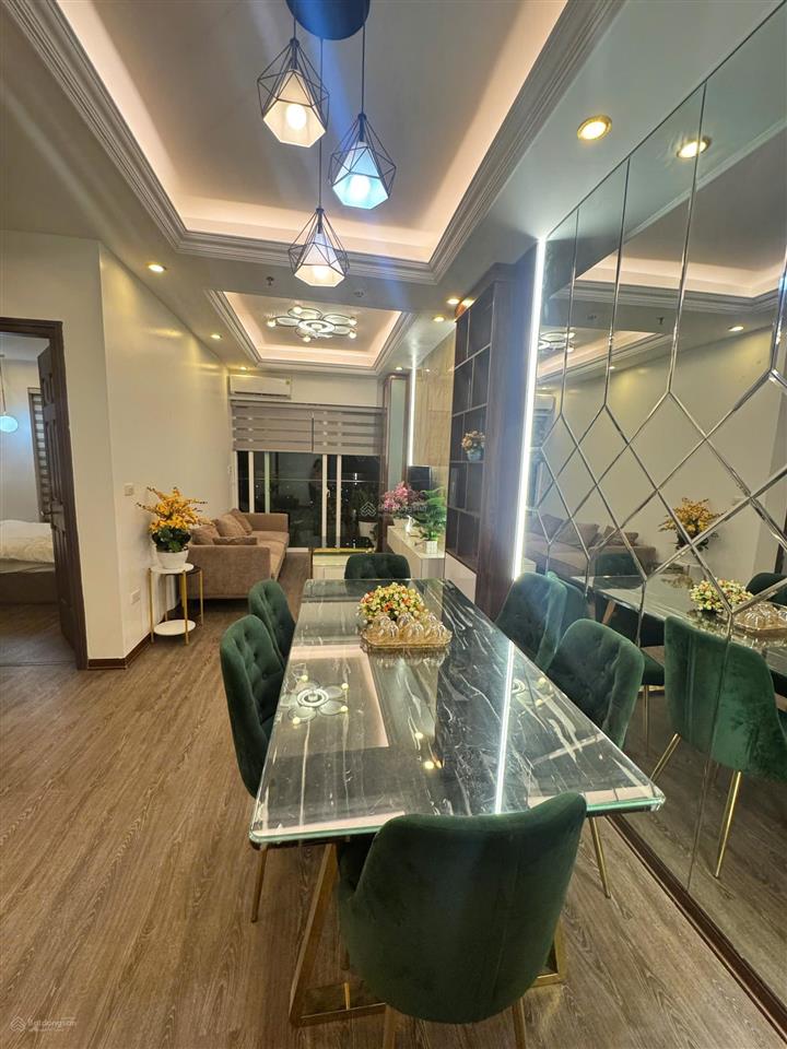 Cần bán căn 2pn  2vs cc bim 17 tầng tại trung tâm bãi cháy 76m2 giá nội thất xịn, giá 1tỷ780