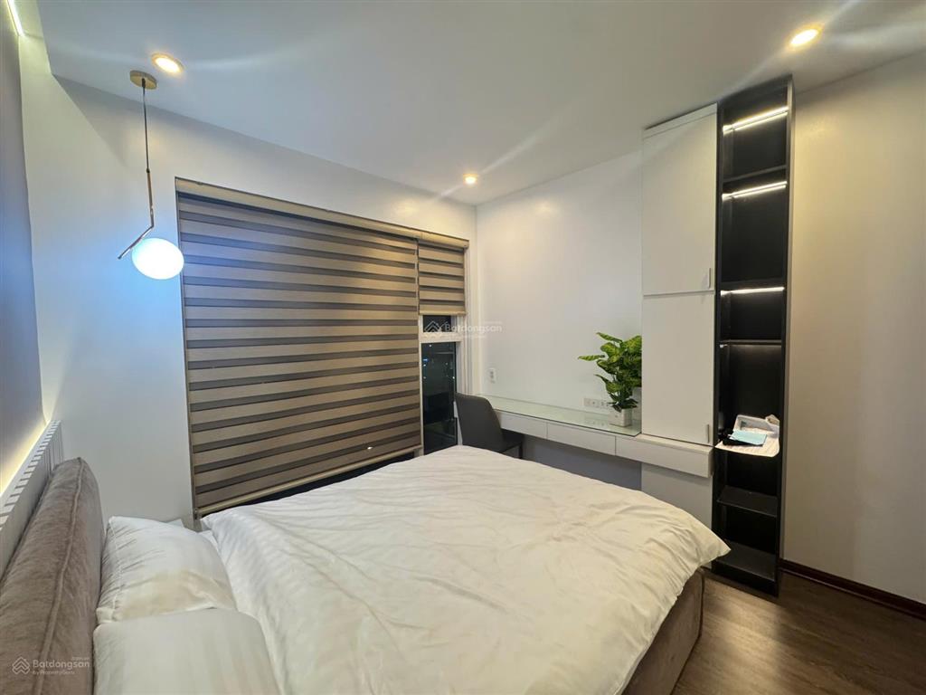 Cần bán căn 2pn  2vs cc bim 17 tầng tại trung tâm bãi cháy 76m2 giá nội thất xịn, giá 1tỷ780