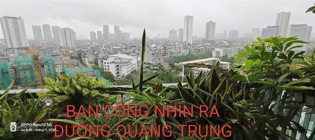 Bán cc 3pn 118m2 tại tòa văn phú victoria, căn tầng 1x  2 ban công cực thoáng mát