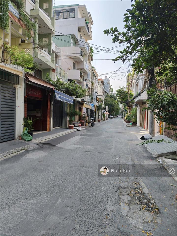 Bán nhà hxh dt 6x19m 3 lầu đường 3 tháng 2 phường 12 quận 10