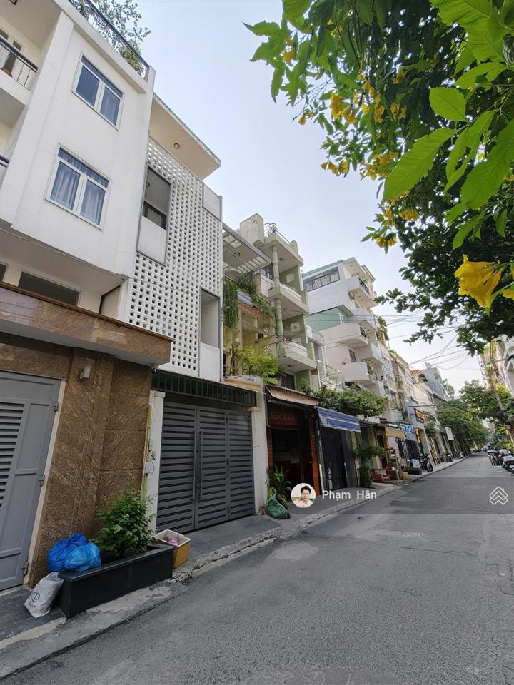 Bán nhà hxh dt 6x19m 3 lầu đường 3 tháng 2 phường 12 quận 10