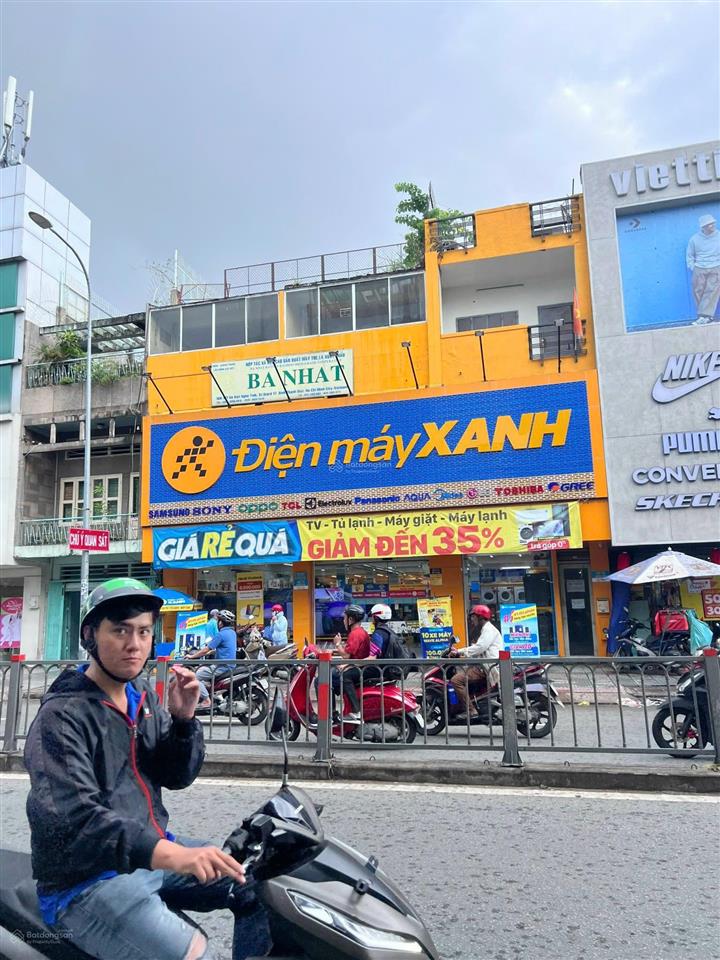 Siêu vị trí mặt tiền nguyễn trãi ngay vòng xoay cống quỳnhhầm 5 tầngdt5x18mhđt130trgiá 50 tỷ