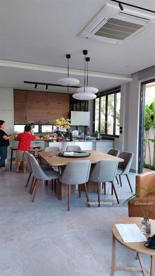 Siêu phẩm khan hiếm góc 2 mặt tiền trần não, an khánh (dt 15x15.5m) 3 tầng  giá 60 tỷ