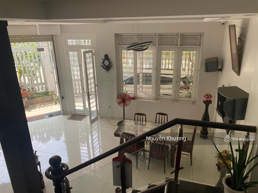 Siêu phẩm khan hiếm góc 2 mặt tiền trần não, an khánh (dt 15x15.5m) 3 tầng  giá 60 tỷ