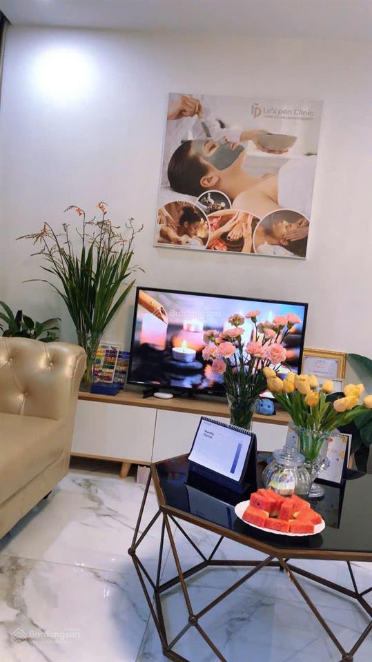 Cho thuê căn hộ 3pn . giá 19 triệu . full đồ . vào ở luôn . đầy đủ tiện ích .   0982 623 ***