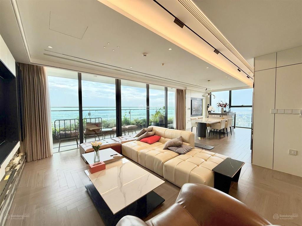Căn hộ cho thuê | 3pn cơ bản giá thuê 40 triệu | diện tích 161m2 | 0982 623 ***