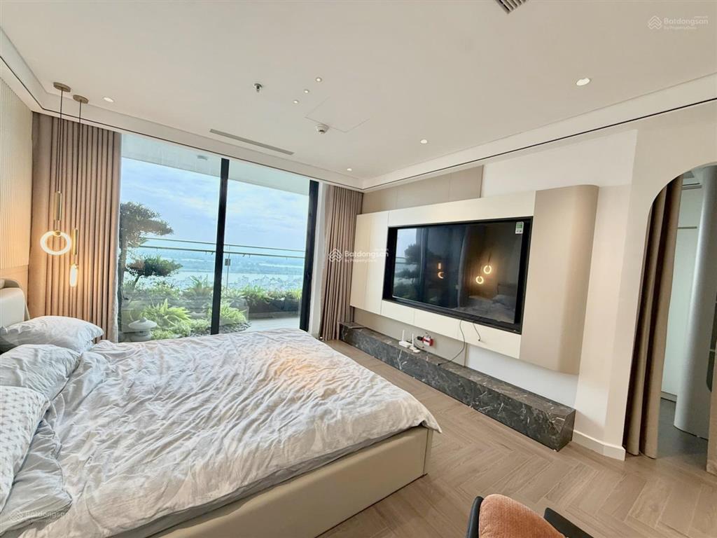 Căn hộ cho thuê | 3pn cơ bản giá thuê 40 triệu | diện tích 161m2 | 0982 623 ***