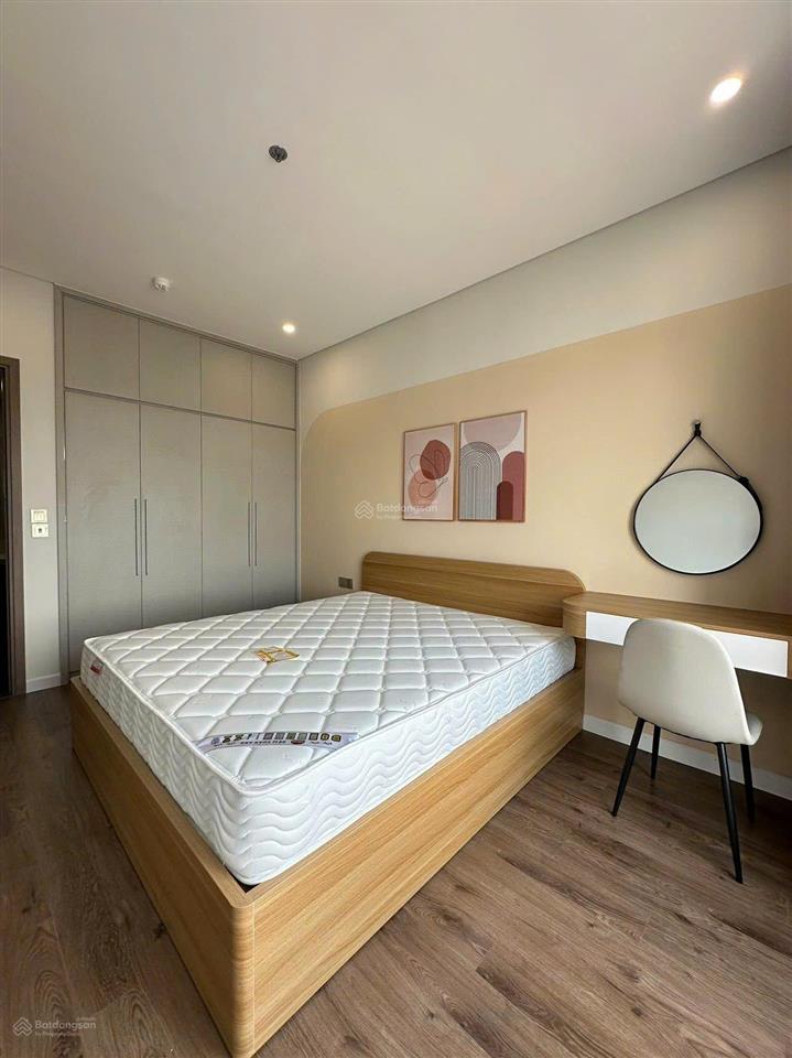 Chủ cần tiền bán nhanh 2 căn hoàng thành pearl, 2pn, 79m2, full đồ, hướng mát, có slot ô tô, 7.5 tỷ