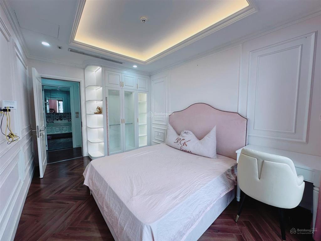 Em mỹ chuyên cc dolphin cần cho thuê căn hộ 186m2, 4pn, có thể vào ở luôn, giá 16tr/tháng