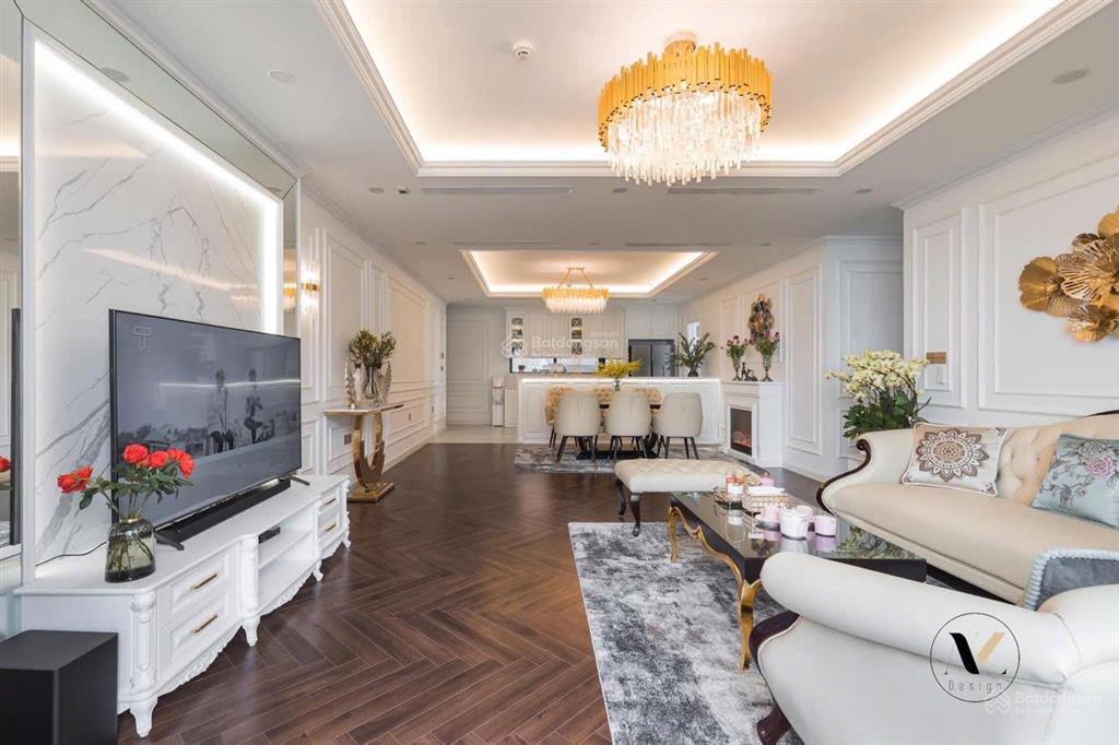 Em mỹ chuyên chung cư dolphin plaza cần cho thuê căn hộ 191m2,4pn, full đồ, có slot ô tô,vào ở luôn