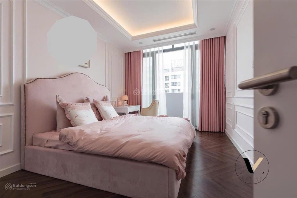 Em mỹ chuyên chung cư dolphin plaza cần cho thuê căn hộ 191m2,4pn, full đồ, có slot ô tô,vào ở luôn