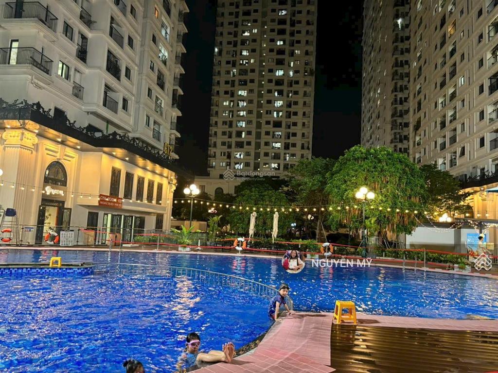 Em mỹ cư dân chuyên chung cư iris garden cần bán căn hộ 3pn, 135m2, giá sốc, nội thất đầy đủ