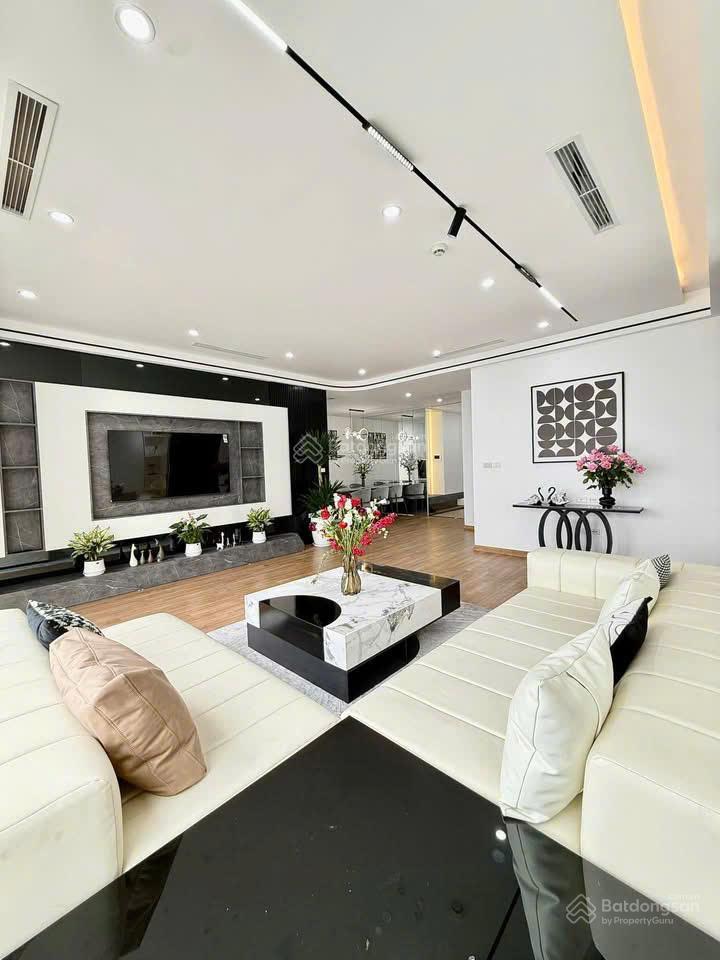 Em mỹ cư dân chuyên chung cư iris garden cần bán căn hộ 3pn, 135m2, giá sốc, nội thất đầy đủ