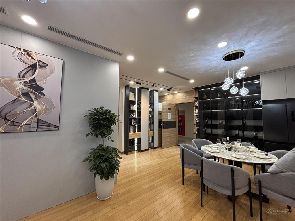 Em mỹ chuyên chung cư the zei có quỹ căn hộ cần bán siêu to, 02pn03pnduplex, giá tốt nhất tt