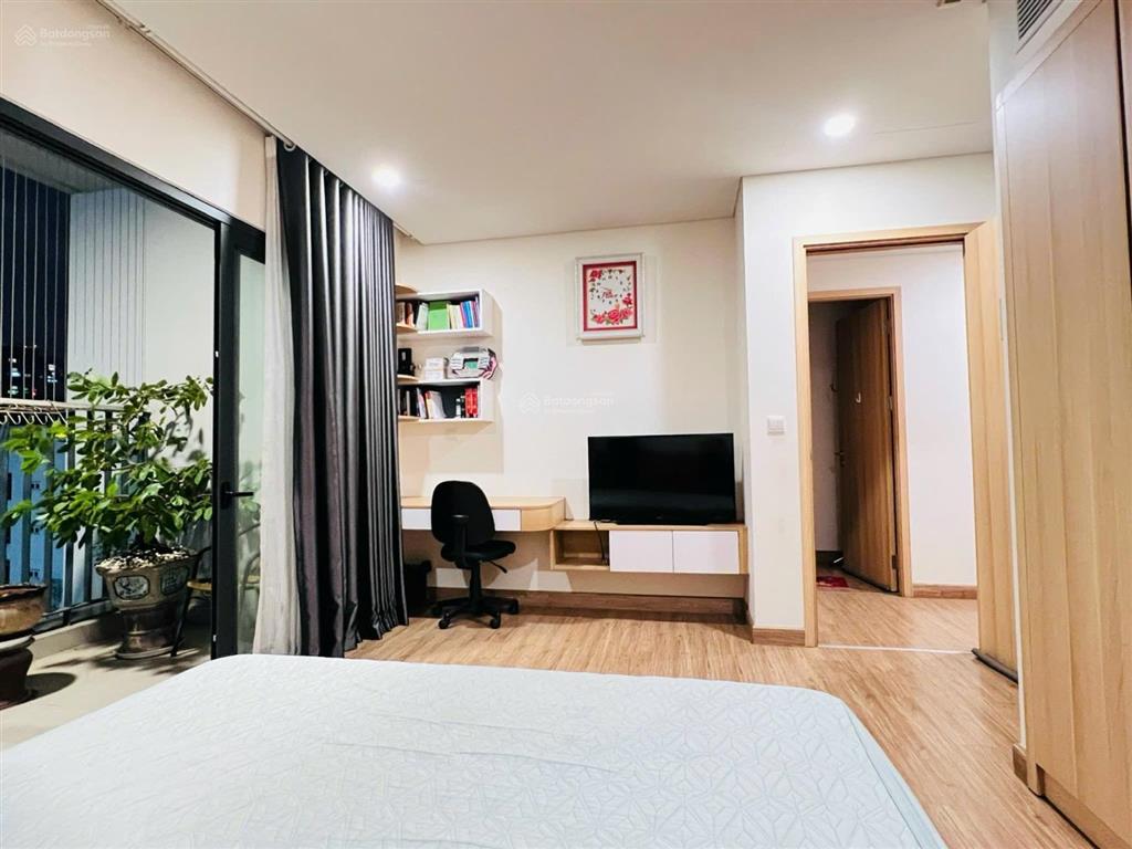 Sốc. nhỉnh 13 tỷ sở hữu ngay căn hộ cầu giấy  sky park residence. căn góc 128m2, 3pn, nhỉnh 13 tỷ