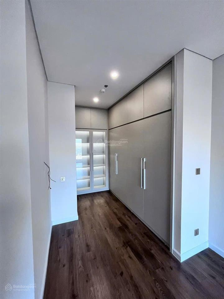 Cho thuê căn hộ hoàng thành pearl 3pn, 109m2, có slot ô tô để hầm, giá chỉ 17tr/tháng