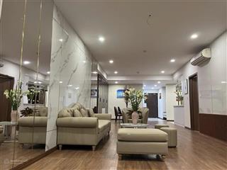 Cho thuê căn hộ discovery complex cầu giấy, 155m2, 3pn, nội thất đẹp mới, giá 23tr/tháng