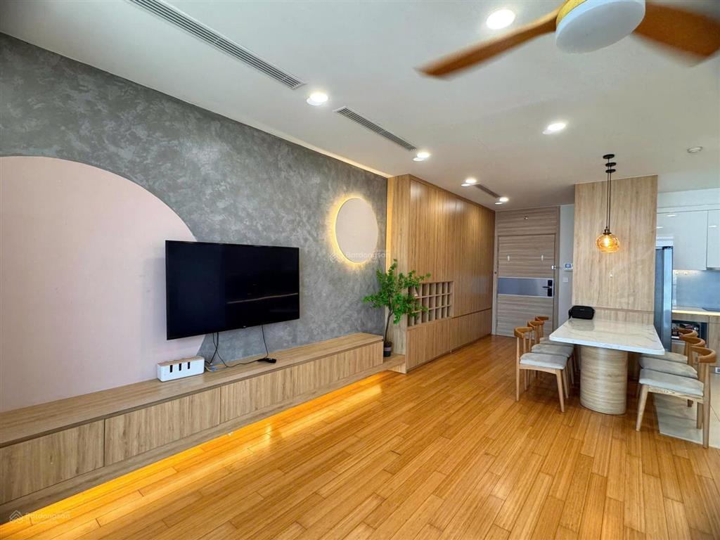 Cho thuê căn hộ the zei  3pn  full đồ đẹp  giá chỉ 22 triệu/tháng  vào ở luôn