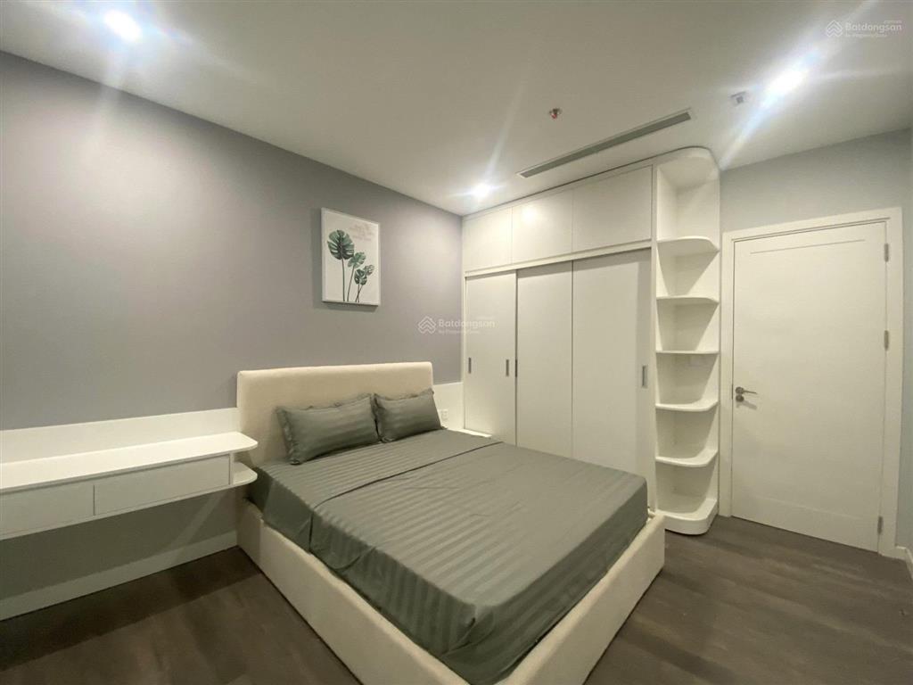 4.5 tỷ sở hữu ngay cc golden field 2pn, căn góc, 65.7m2, full đồ, ban công đông nam, có slot ô tô