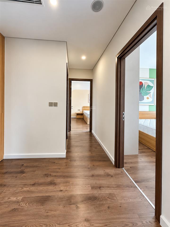 Hoàng thành pearl 2pn 80m2 full đồ giá chỉ 6,7 tỷ. pháp lý rõ ràng. nhà đẹp mới