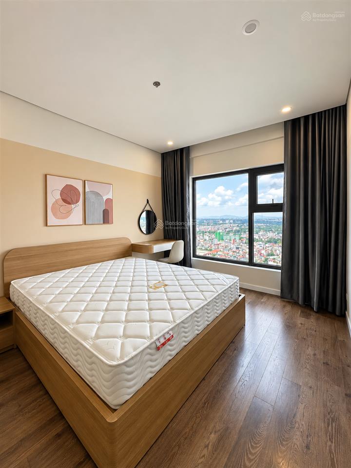 Hoàng thành pearl 2pn 80m2 full đồ giá chỉ 6,7 tỷ. pháp lý rõ ràng. nhà đẹp mới