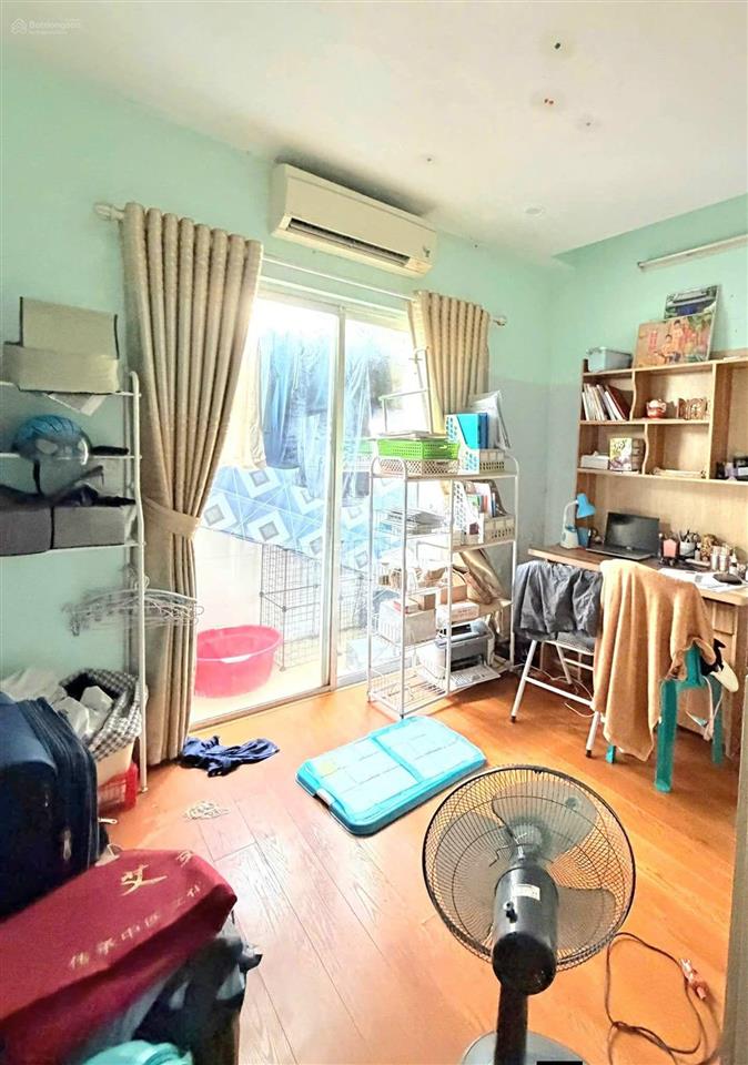 Đúng là ko còn căn nào rẻ hơn chúng cư trung tâm thanh xuân lê văn lương 53.6 m t4 mt 4 m có 4.3 t