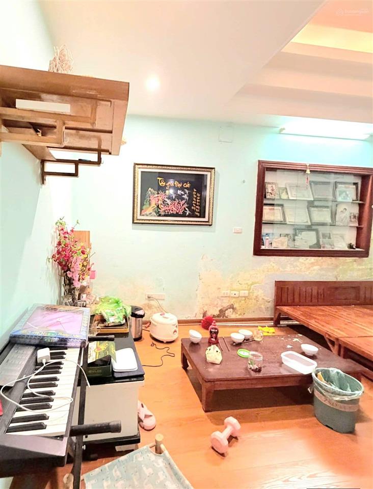 Đúng là ko còn căn nào rẻ hơn chúng cư trung tâm thanh xuân lê văn lương 53.6 m t4 mt 4 m có 4.3 t