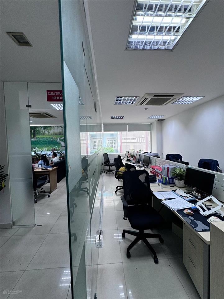 Bán nhà mt ngay hoàng sa q18m x 14m 7 tầng, tm hdt 120 triệu  giá chỉ 55 tỷ