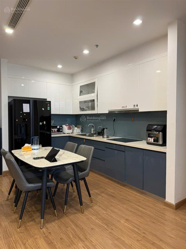 Cho thuê căn hộ 75m2, 2pn, 2wc tại vinhomes metropolis  liễu giai, giá tốt, hà nội