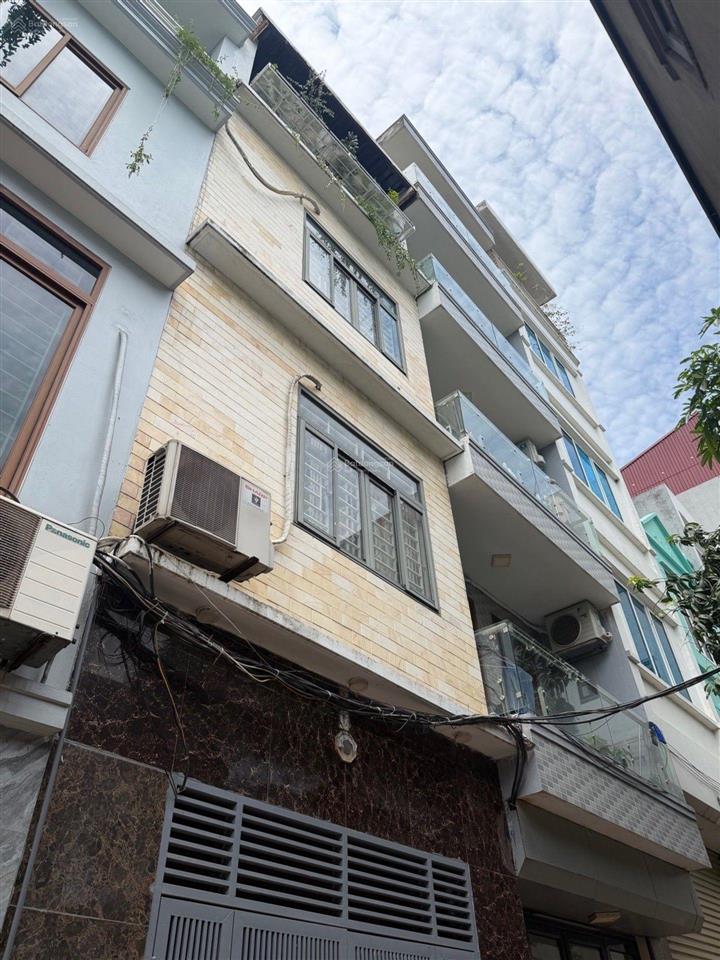 Dân xây 45m, ô tô đỗ cửa, sát đường lớn, cầu vĩnh tuy chỉ 300m giá tốt, giảm chào sâu