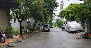 Giảm chào gần 2 tỷ, cổ linh, ngõ thông, ô tô tải tránh thông 2 đầu cách chỉ 2 nhà, giá tốt
