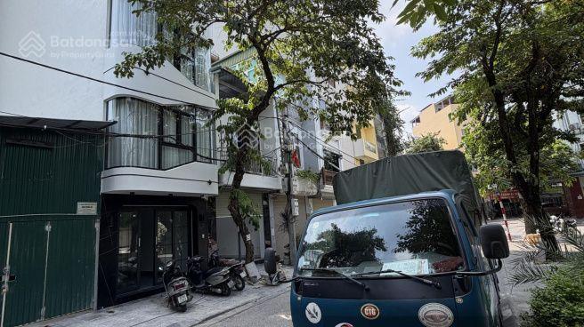 Giảm chào gần 2 tỷ, cổ linh, ngõ thông, ô tô tải tránh thông 2 đầu cách chỉ 2 nhà, giá tốt