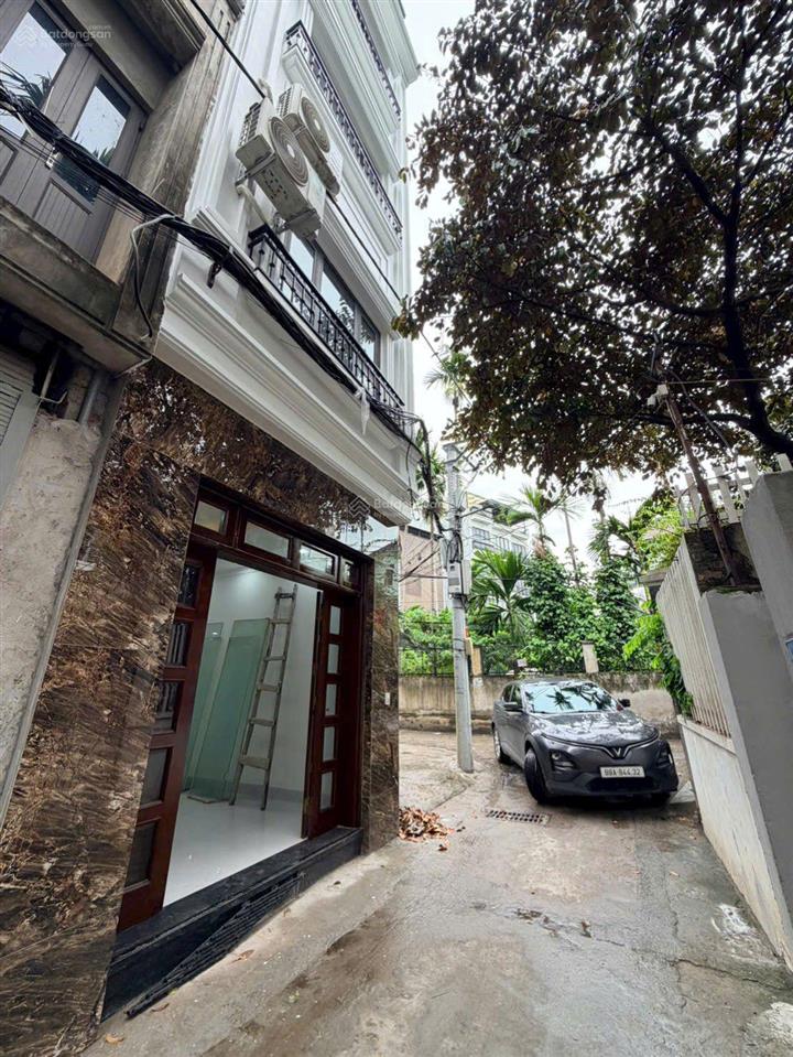 Giá đầu 6đ, nhà đẹp thạch bàn, ô tô 7 chỗ đỗ cửa