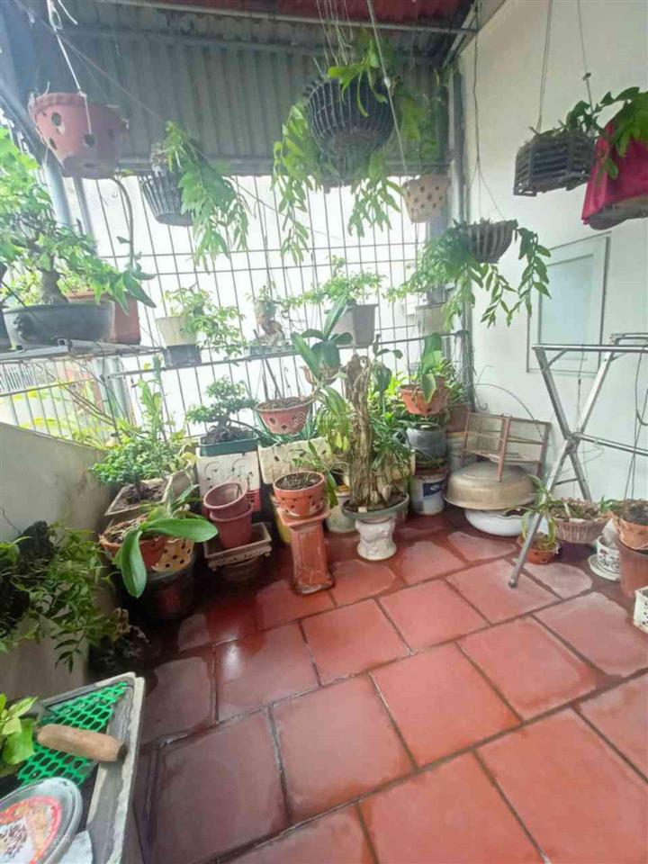 Giá 7 tỷ, ô tô vào nhà, nhà dân xây 3 mặt ngõ, cách cầu vĩnh tuy 100m