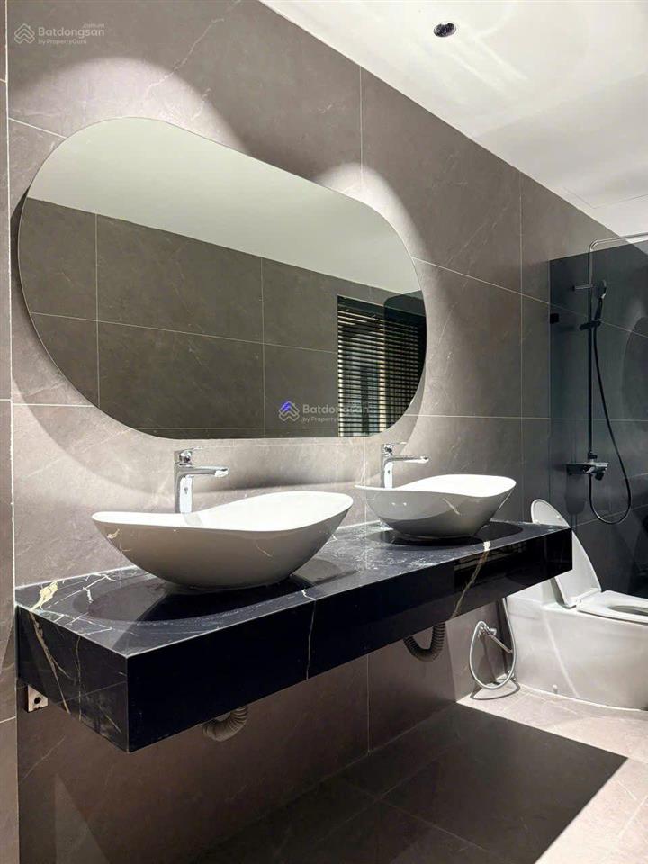 Nhà vip nguyễn sơn, mặt tiền bề thế, nâng tầm gia chủ