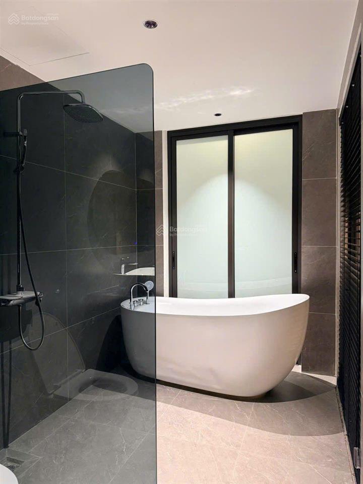 Nhà vip nguyễn sơn, mặt tiền bề thế, nâng tầm gia chủ