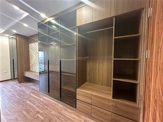 Chỉ 12đ bồ đề nhà đẹp ngay hồ vip, ô tô vào nhà