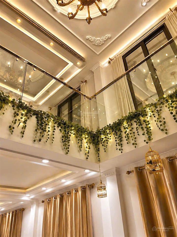 Nhà đẹp, lô góc, ngay hồ, ô tô tránh thông, xây duplex, gara ô tô giá đẹp