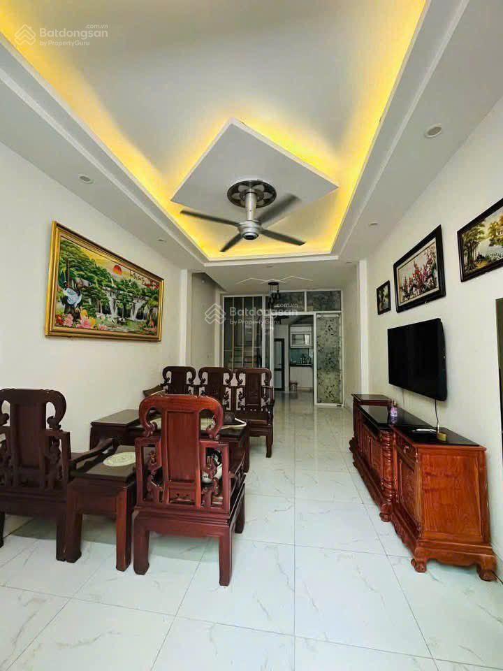 Dân xây ngay mipec, ô tô đỗ cửa giá tốt