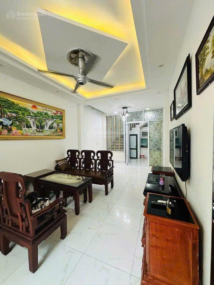 Dân xây ngay mipec, ô tô đỗ cửa giá tốt