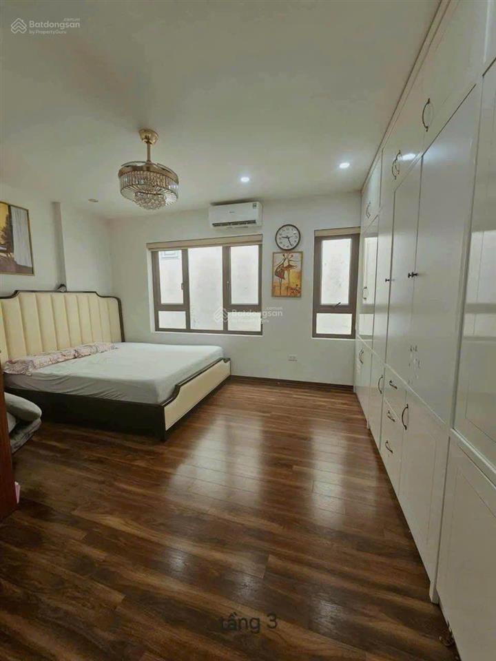 Nhà đẹp cổ linh, 1 nhà ra ô tô tránh thông, ô tô đỗ thoải mái giá tốt