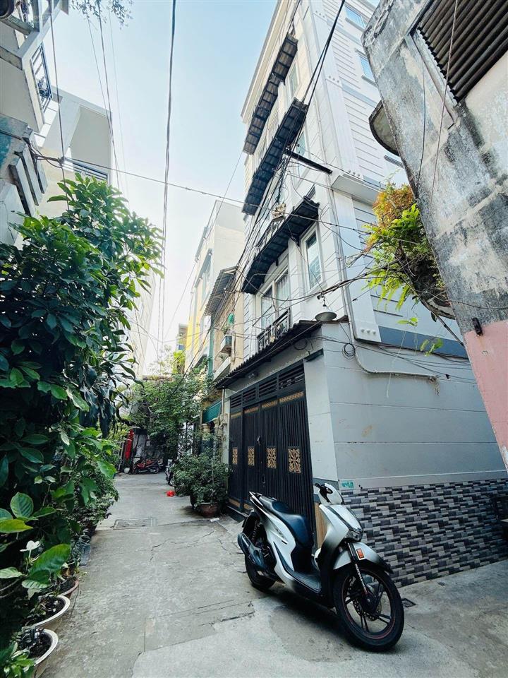 Huỳnh văn bánh phú nhuận, hẻm ô tô, ngang 4,8m 8,9 tỷ