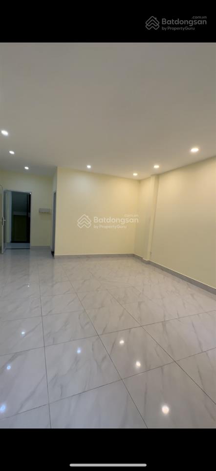 Bán nhà đẹp trần quang diệu quận 3, tp.hcm, hẻm ô tô 67 m2 9,5 tỷ