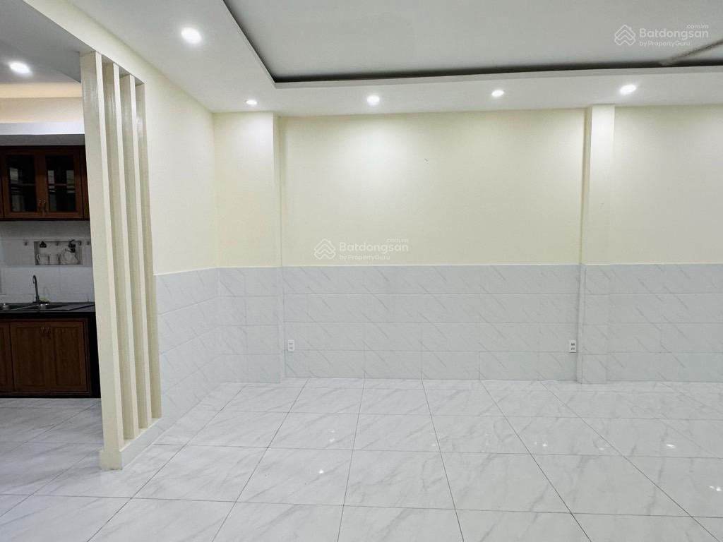 Bán nhà đẹp trần quang diệu quận 3, tp.hcm, hẻm ô tô 67 m2 9,5 tỷ